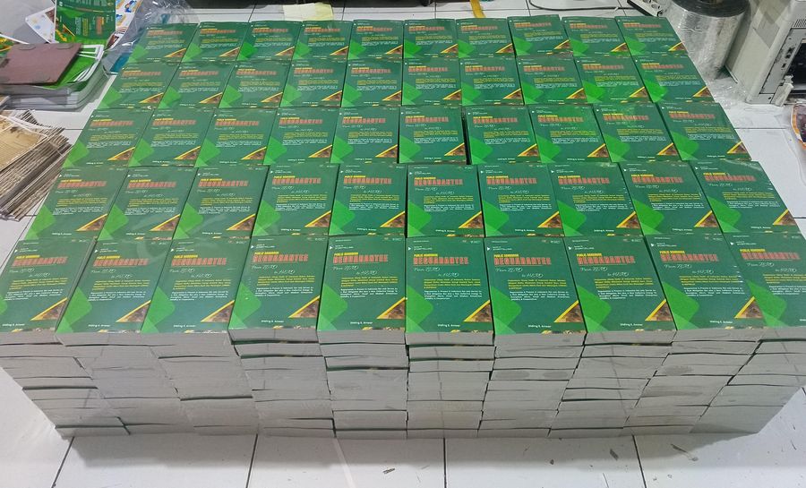Ratusan ribu eksemplar buku hasil cetak
